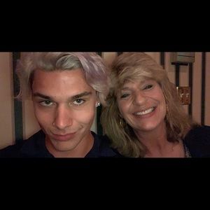 Meet your Posher, Clayton